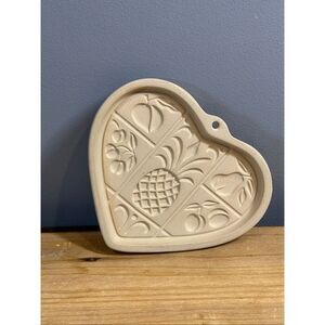Pampered Chef Pineapple Hospitality Heart stoneware cookie mold
